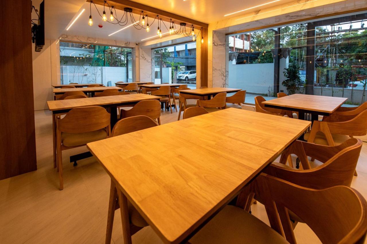 Rathna Residency - Near Us Consulate Hotell Chennai Exteriör bild