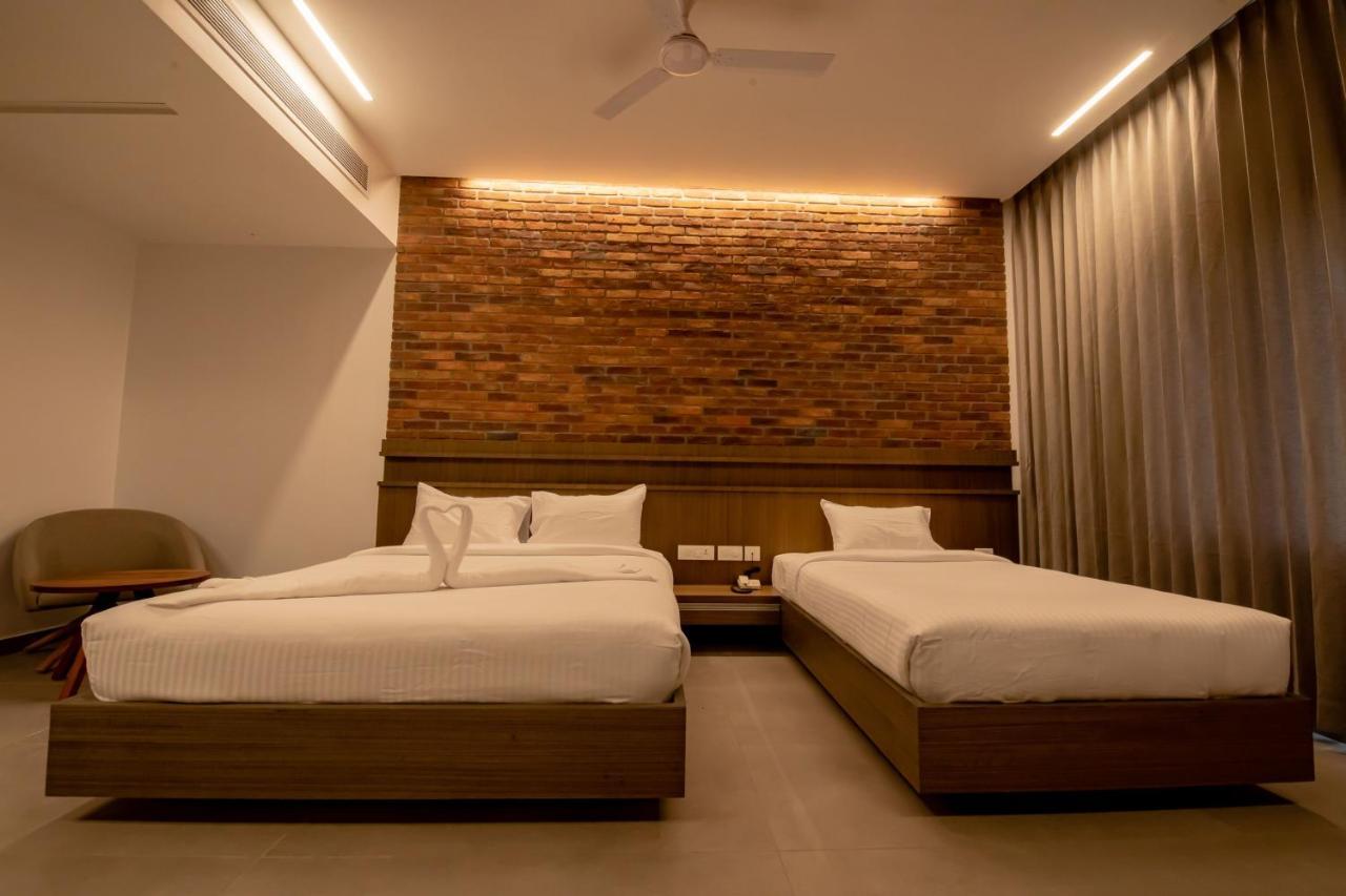 Rathna Residency - Near Us Consulate Hotell Chennai Exteriör bild
