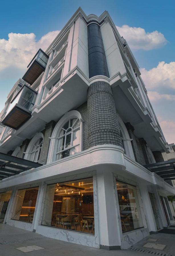 Rathna Residency - Near Us Consulate Hotell Chennai Exteriör bild