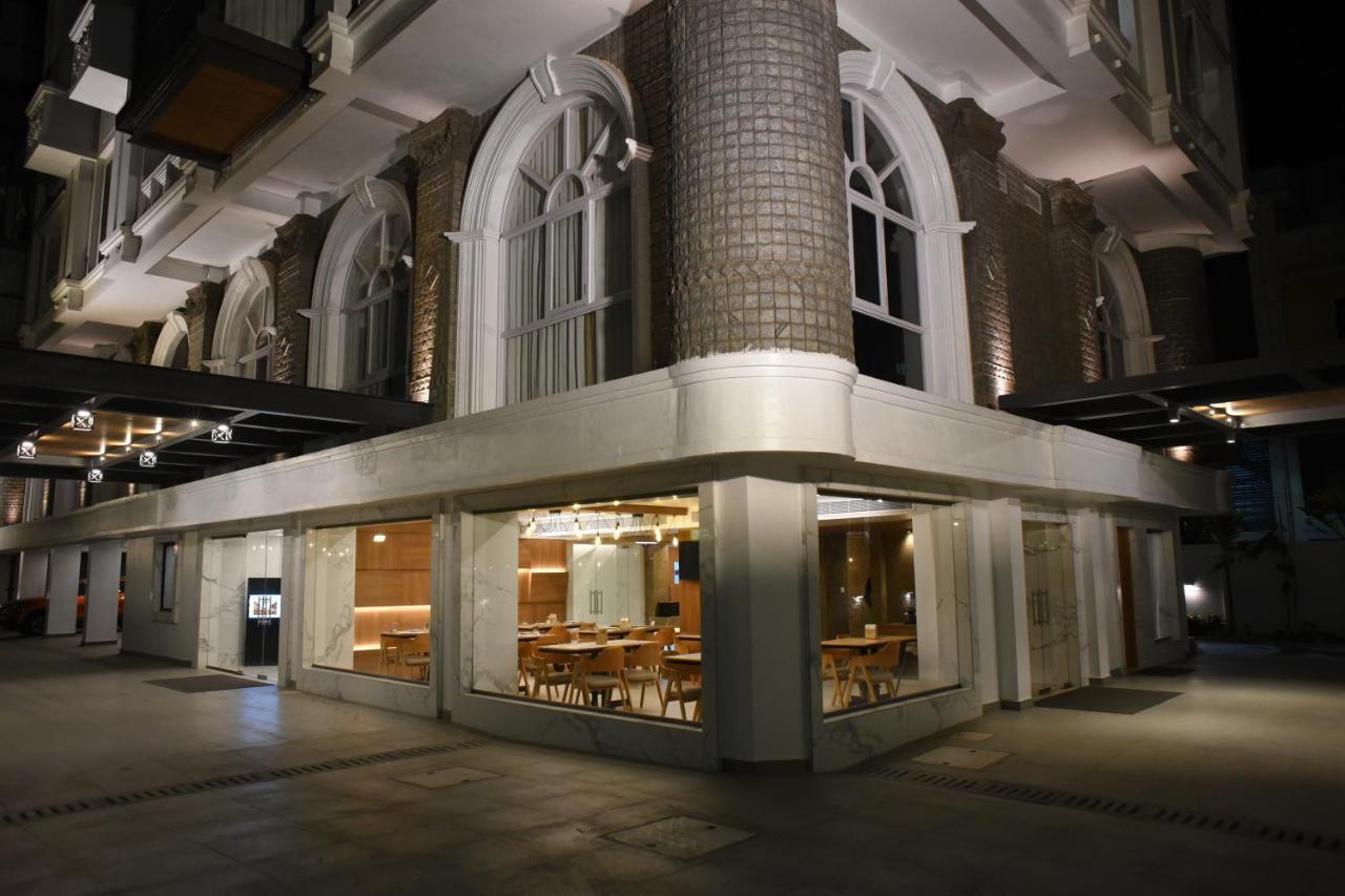 Rathna Residency - Near Us Consulate Hotell Chennai Exteriör bild